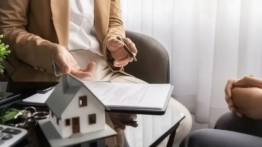 Transferencia de bienes muebles e inmuebles